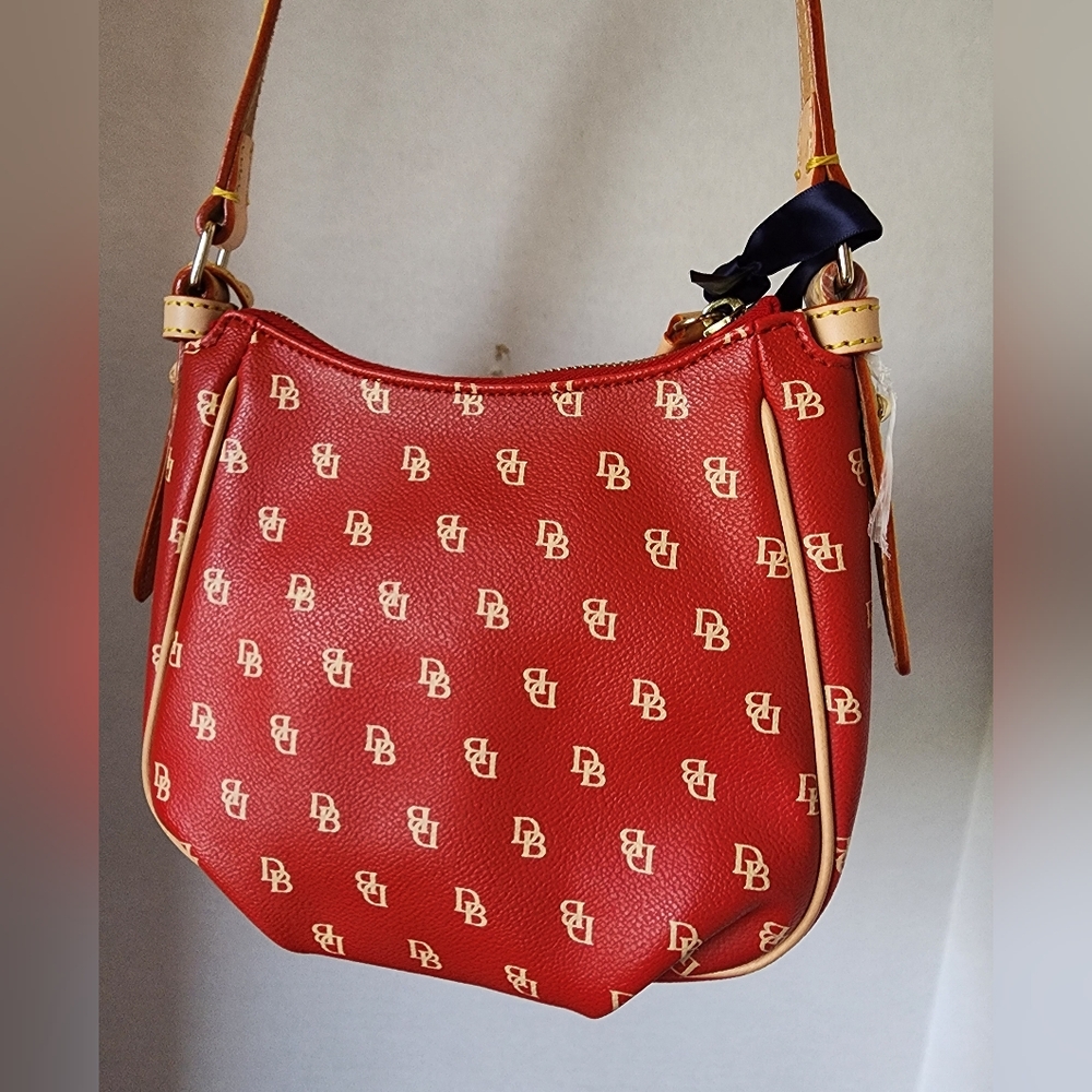 ✨️NWT✨️ Dooney & Bourke Vintage Convertible Mini Margot Shoulder Crossbody - Picture 5 of 13